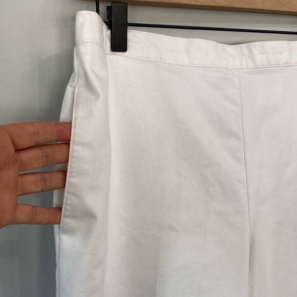 Alfred Dunner Lace Crochet Hem Detail Elastic Waist Cropped Pull On Pant Stretch - Picture 2 of 11